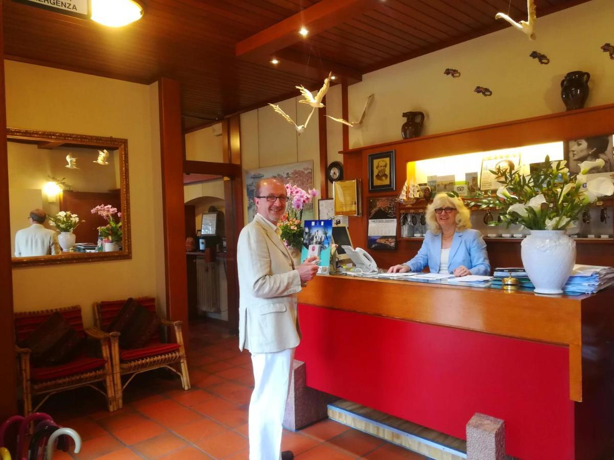 Hotel Grifone Sirmione Esterno foto