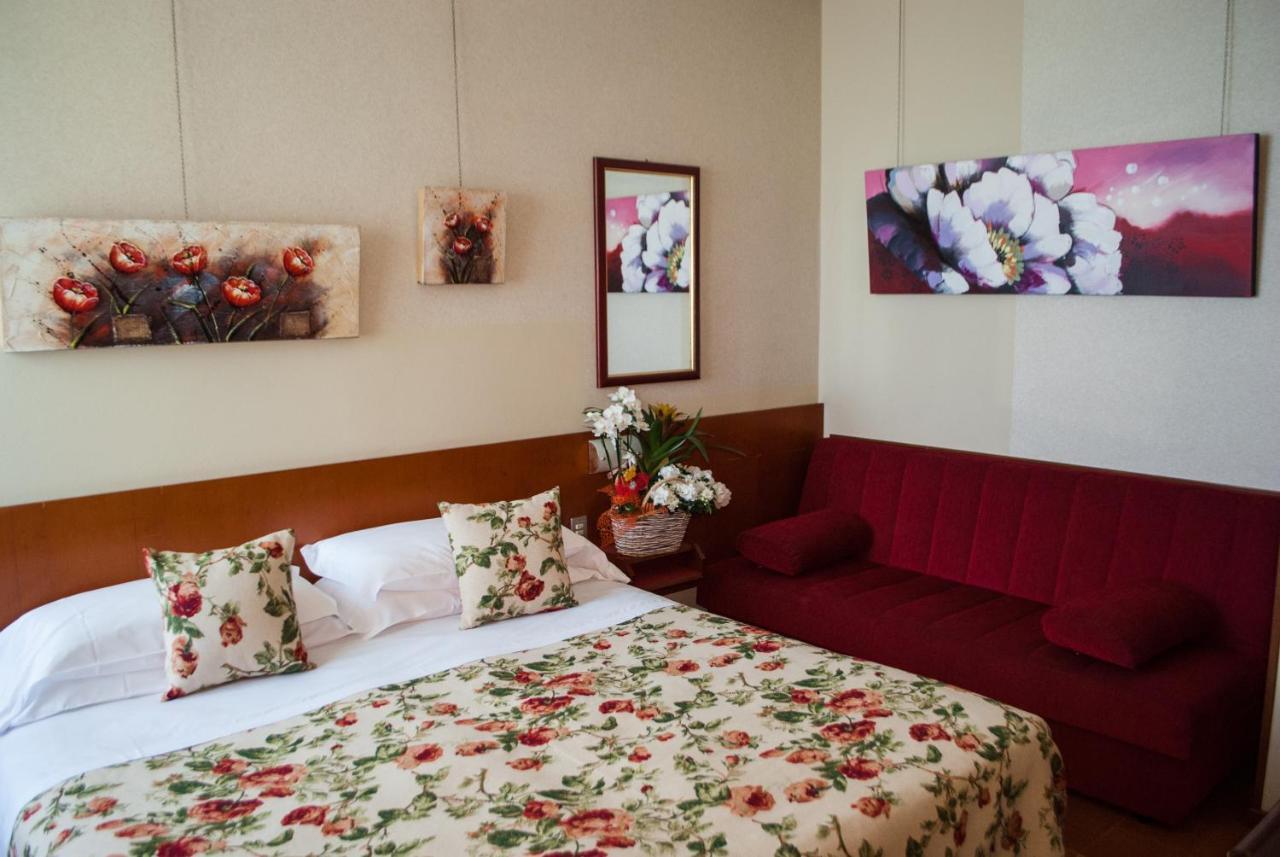 Hotel Grifone Sirmione Esterno foto