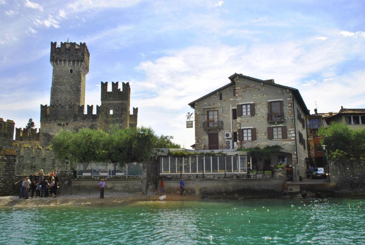Hotel Grifone Sirmione Esterno foto
