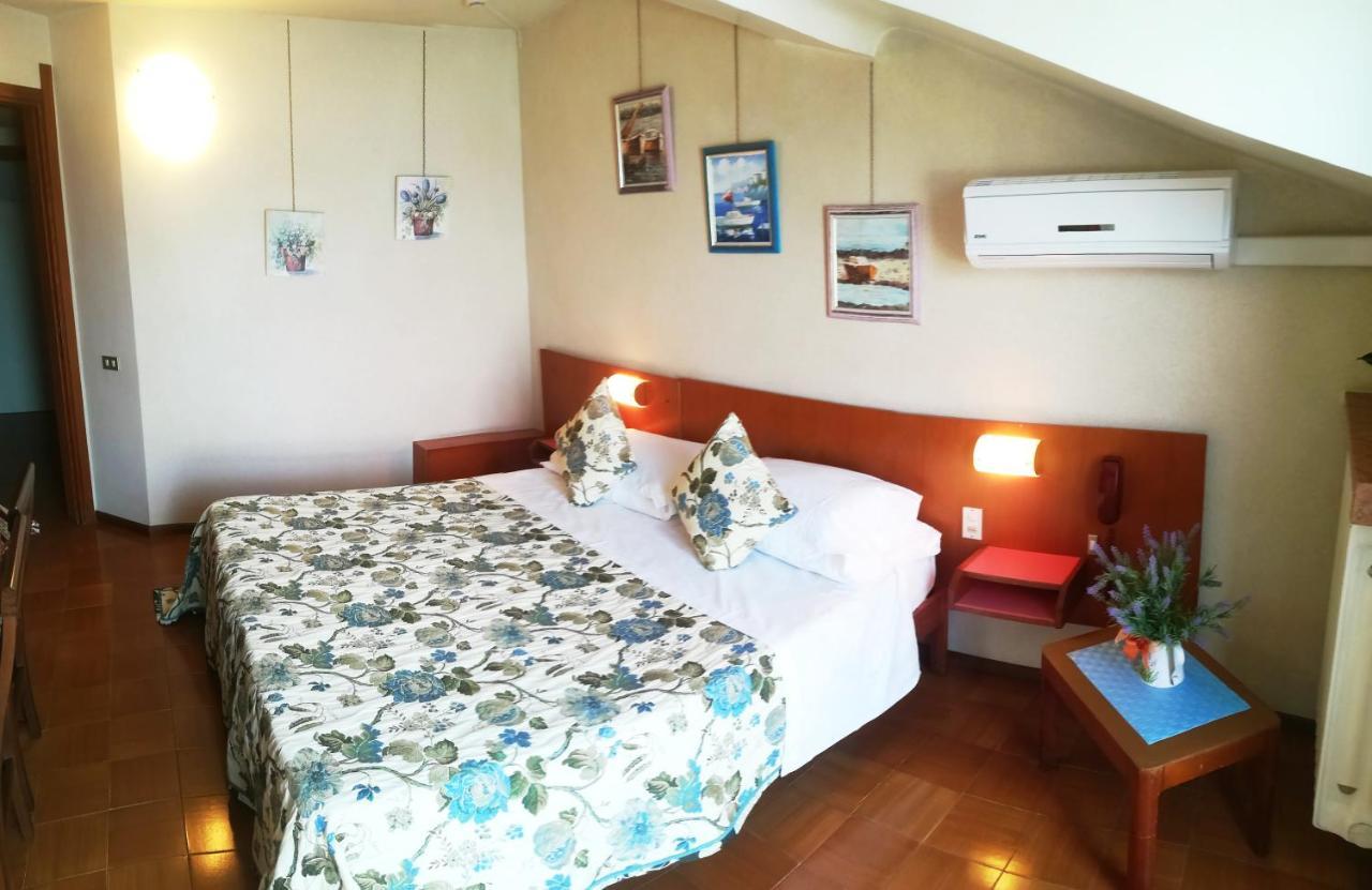 Hotel Grifone Sirmione Esterno foto