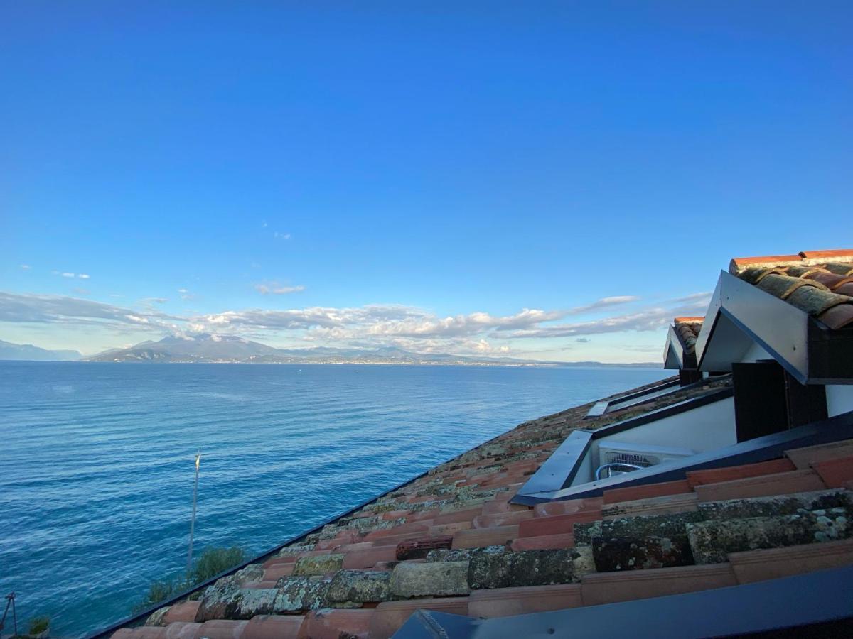 Hotel Grifone Sirmione Esterno foto
