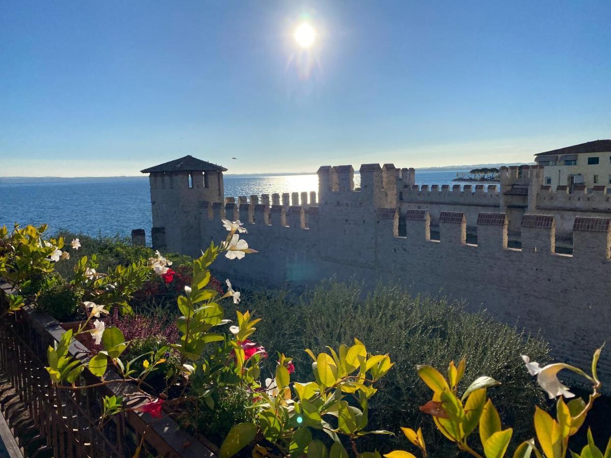 Hotel Grifone Sirmione Esterno foto